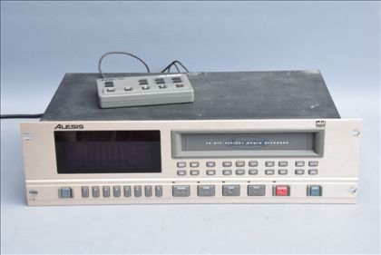 Alesis-LX20
